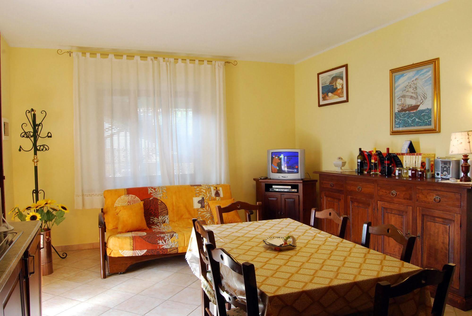 B&B Da Franca Camporgiano 외부 사진