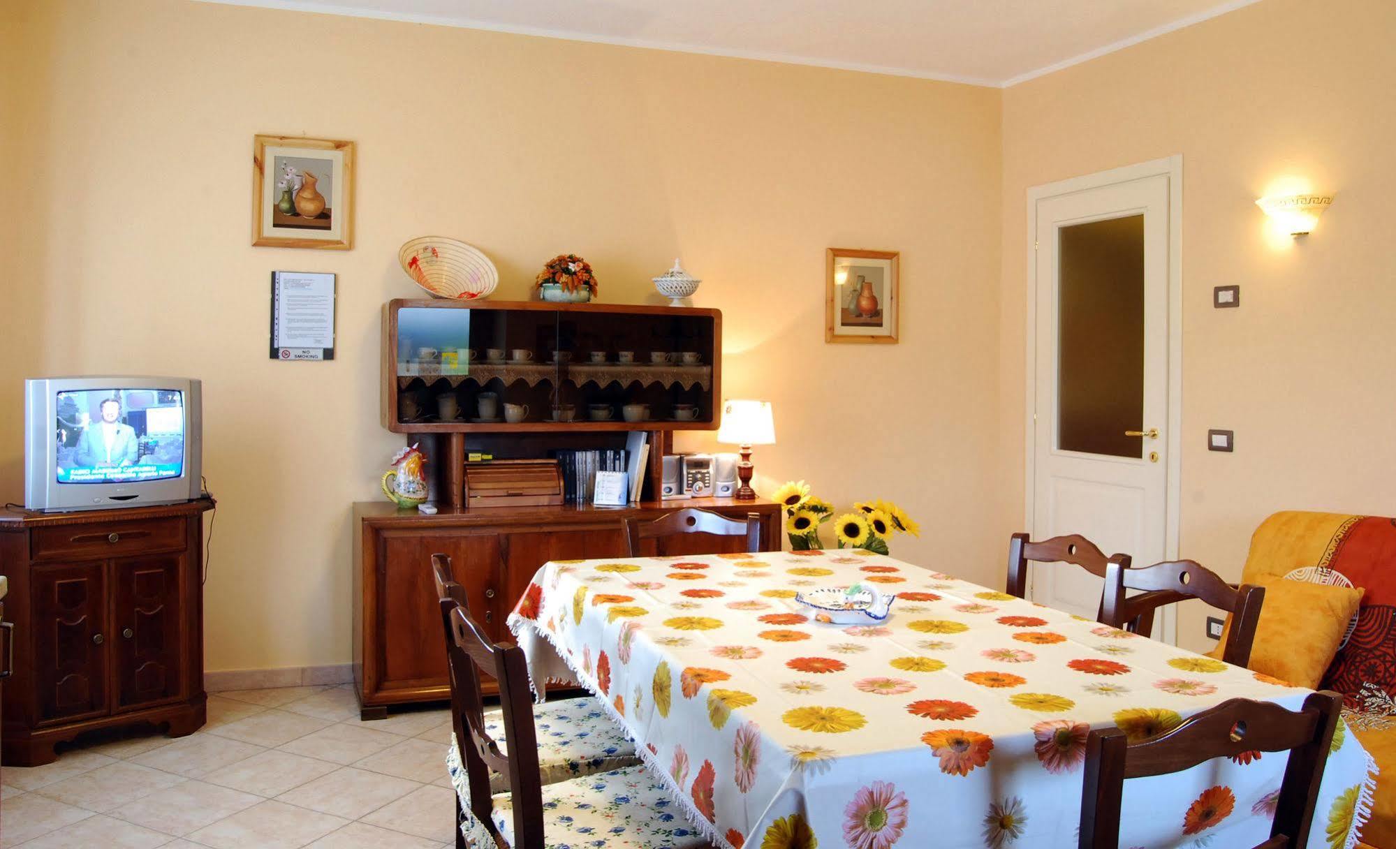 B&B Da Franca Camporgiano 외부 사진